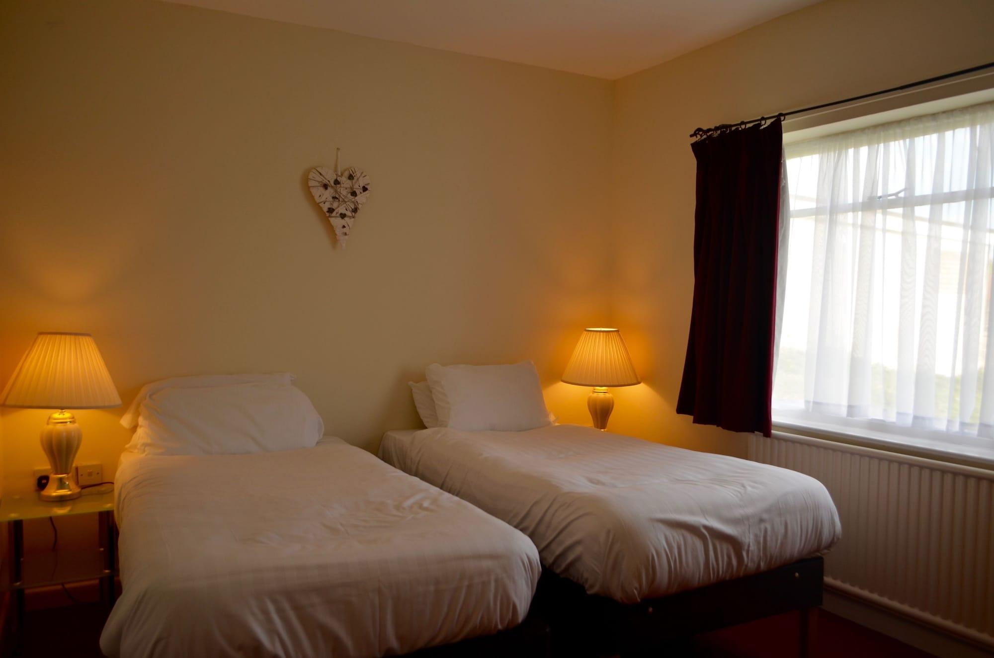 Sand Bay Holiday Village - Adults Only 滨海韦斯顿 外观 照片
