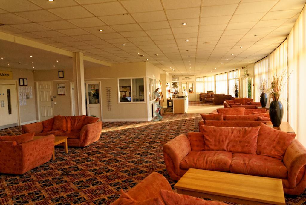 Sand Bay Holiday Village - Adults Only 滨海韦斯顿 外观 照片