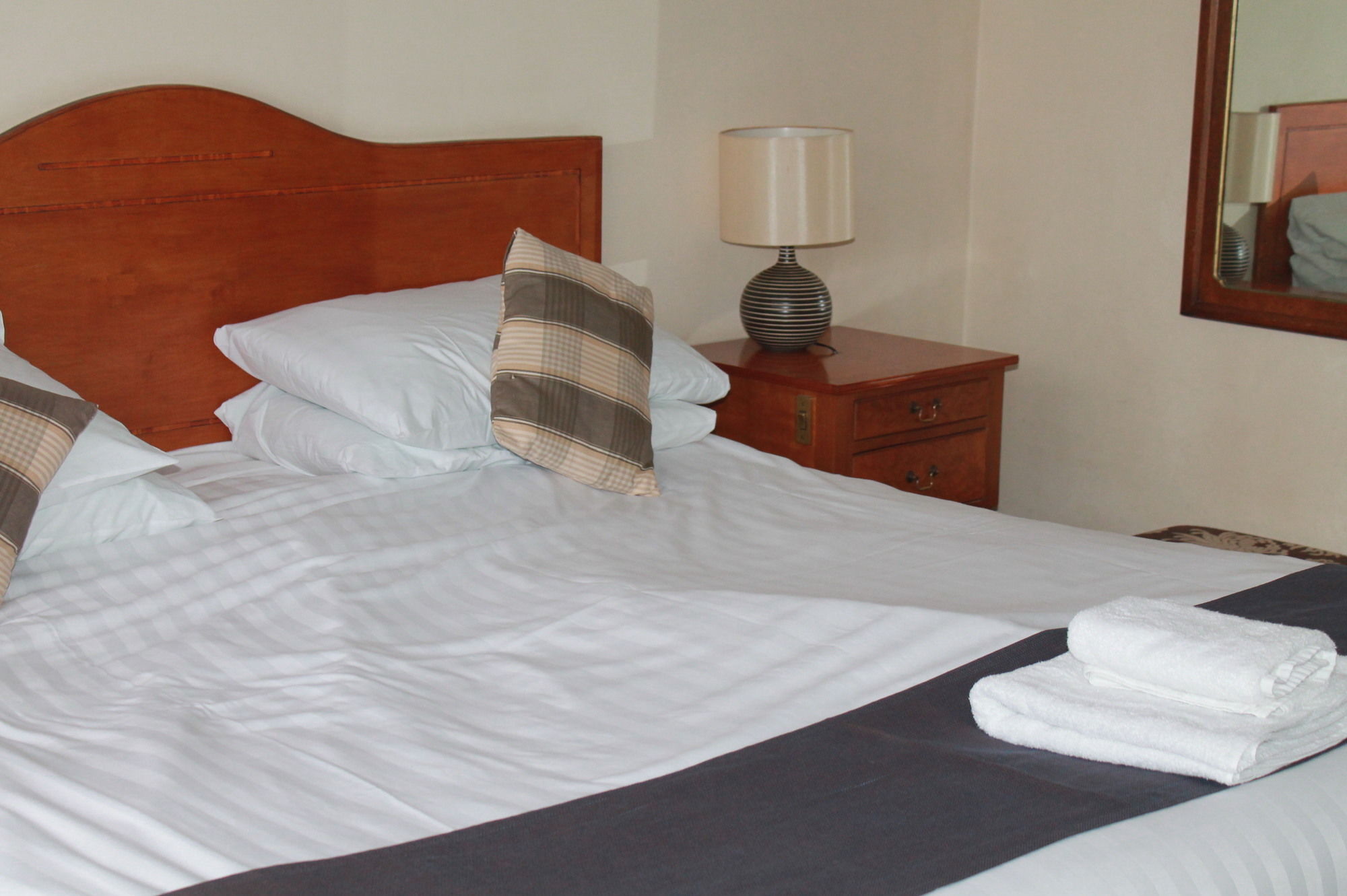 Sand Bay Holiday Village - Adults Only 滨海韦斯顿 外观 照片